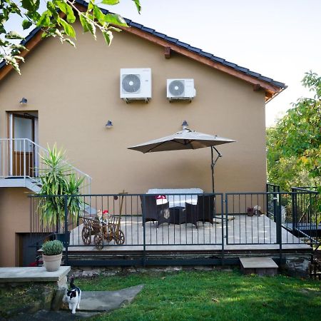 Apartmány u Kotačků Veverske Kninice Exterior foto